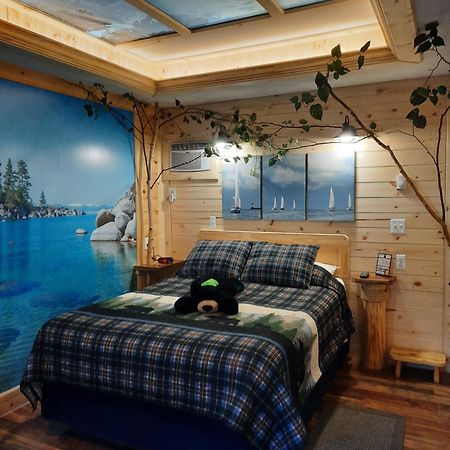 Bear Cove Inn Saint Ignace Buitenkant foto